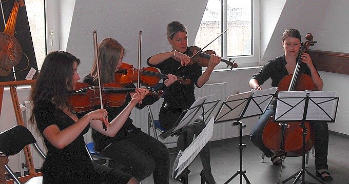 Auftritt Gitarrenensemble der Kreismusikschule Oberhavel